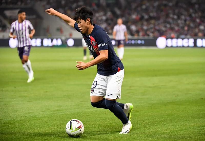 Sau khi rời khỏi La Liga, Lee Kang-in đến Pháp chơi bóng cho PSG
