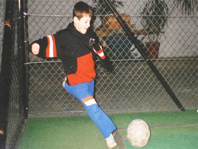 Messi lúc nhỏ đã mắc căn bệnh thiếu hormone tăng trưởng bẩm sinh