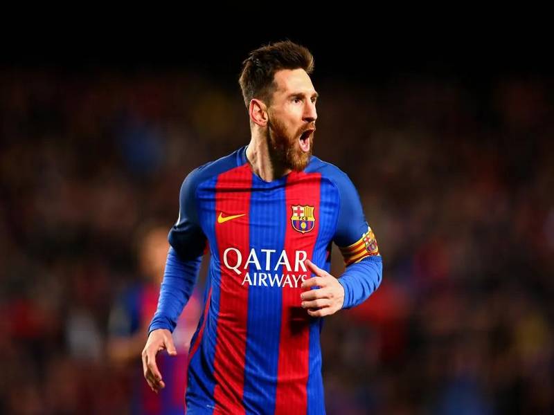 Lương của Messi ở Barcelona khá cao